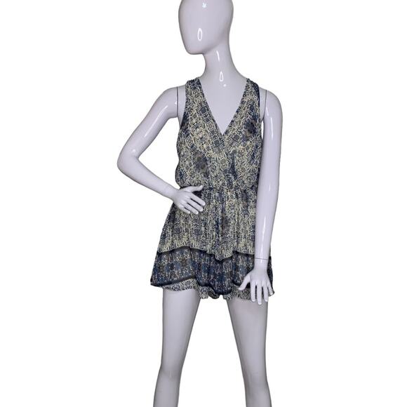 Final Touch Romper Sleeveless Sheer Full Lining Tie on Back Size M - Picture 1 of 9